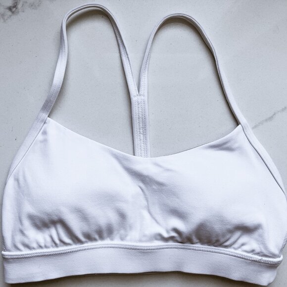 NWOT Lululemon Flow Y Sports Bra Size 6 - Picture 2 of 3